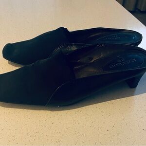 Liz Claiborne black shoe